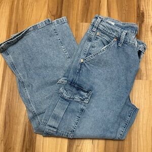 GAP Women's Light Blue Cargo Jeans